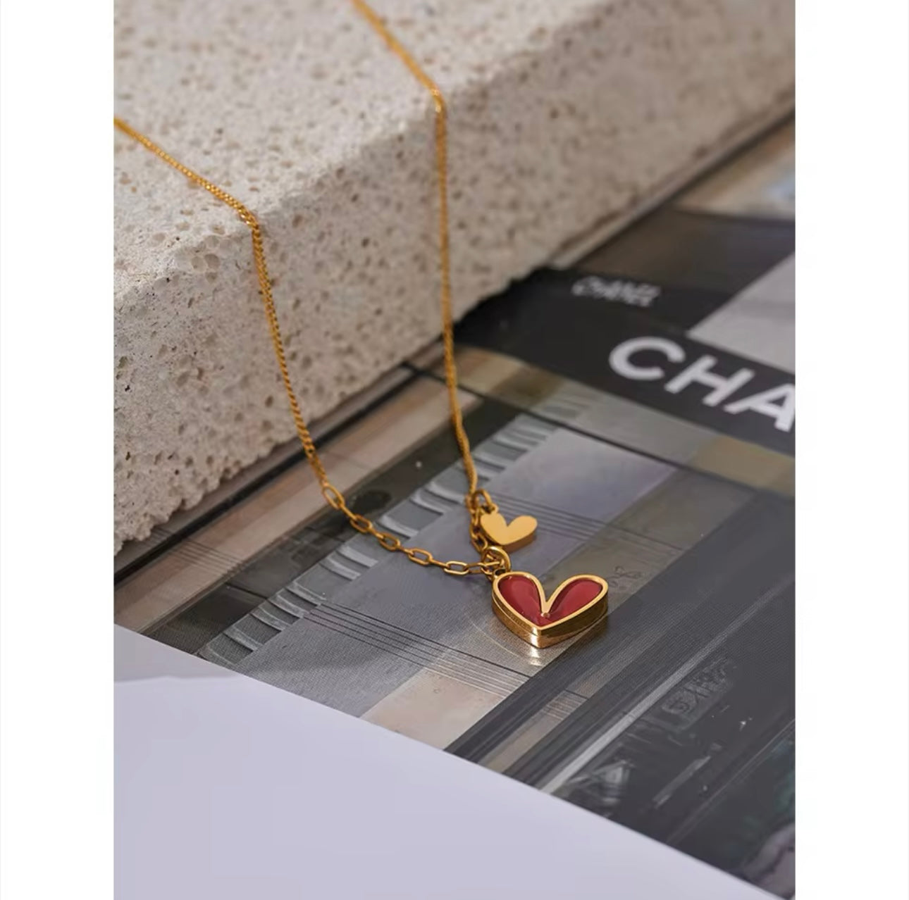 RED HEART NECKLACE