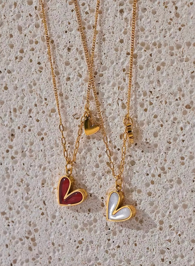 WHITE HEART NECKLACE