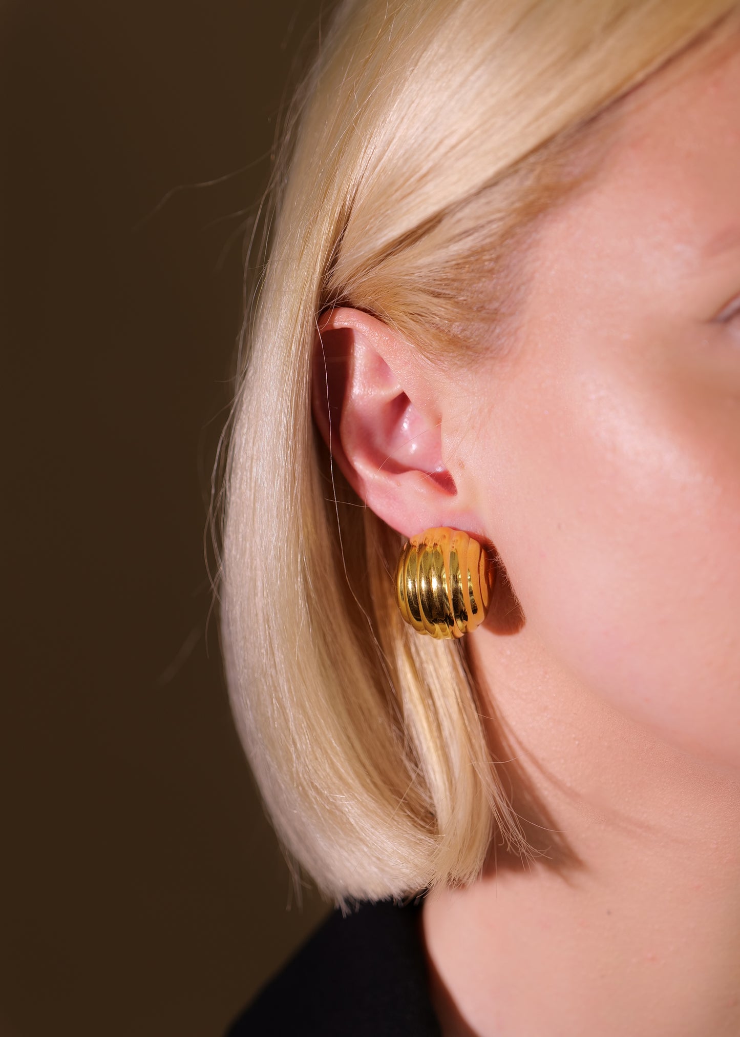 HARMONIC SHELL EARRINGS