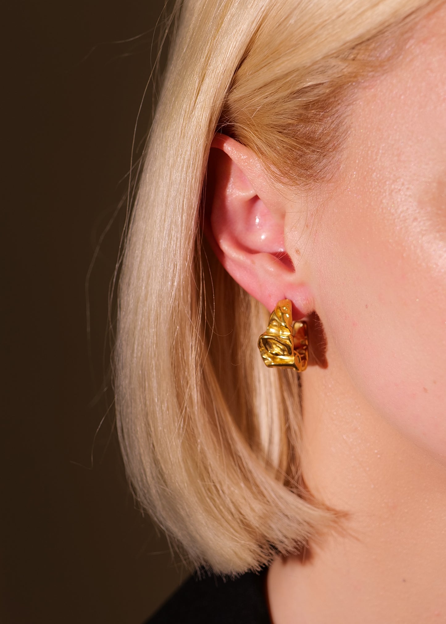 AESTHETIC GOLD EARRINGS